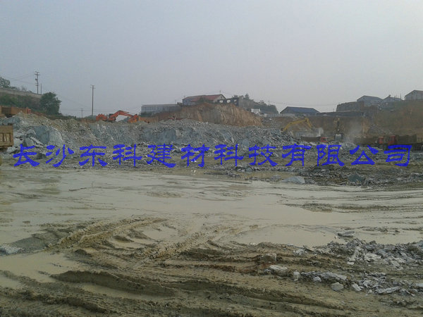 爆破膨脹劑鉆孔設計